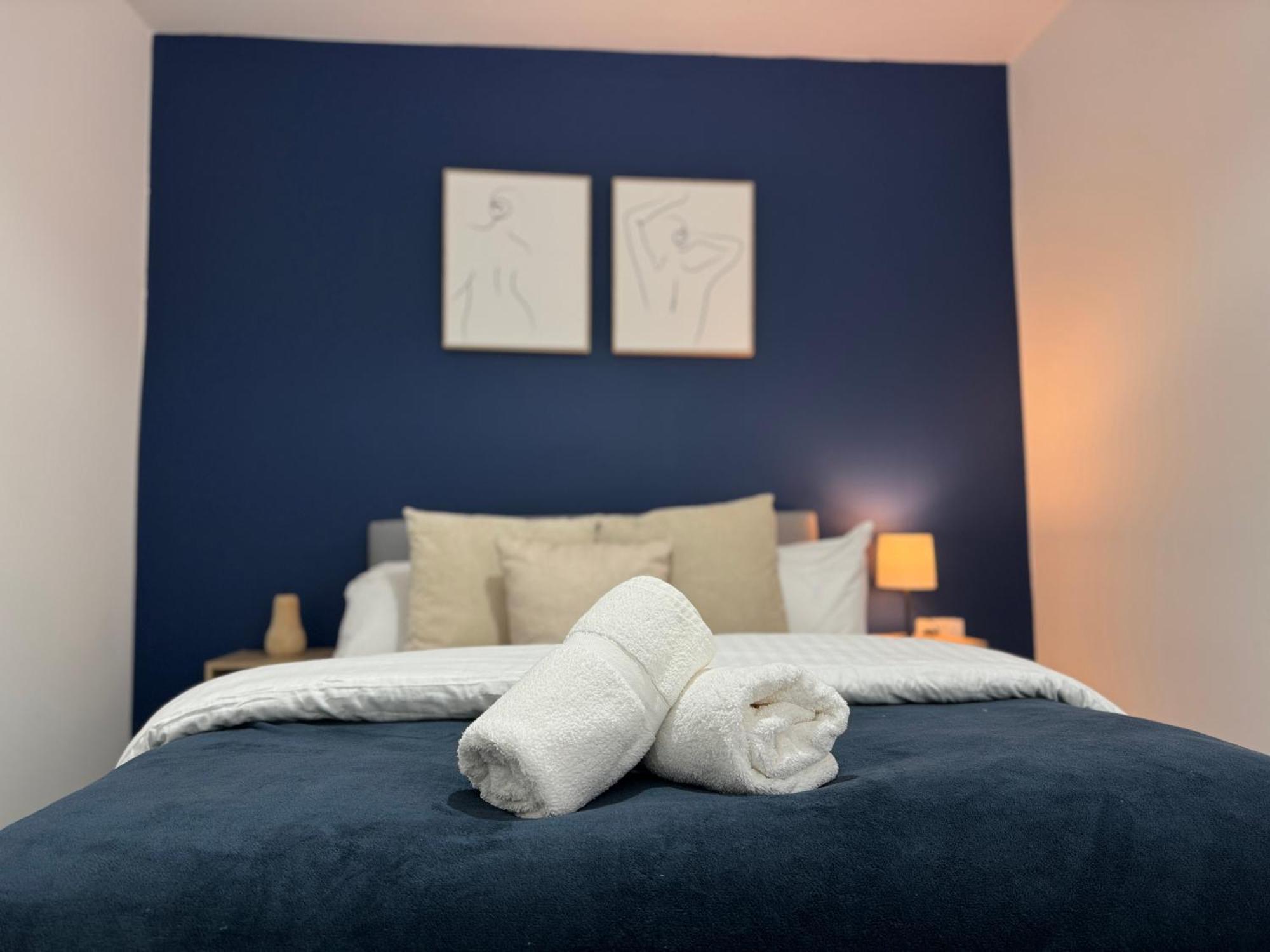Group Bookings: Up To 30 Guests Across 5 Spacious Flats! Keyless Access Free Wifi & Parking Birmingham Exteriör bild