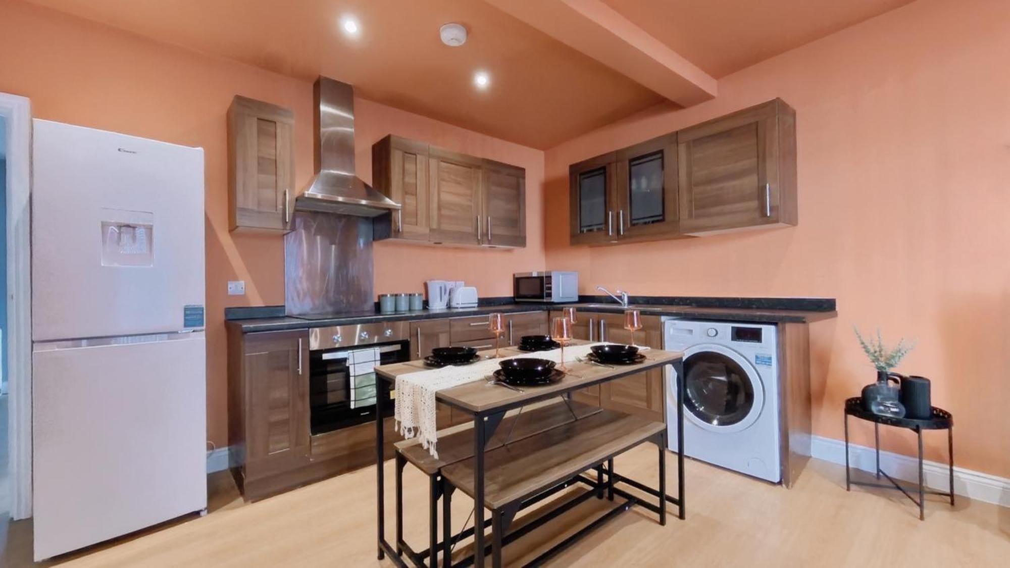 Group Bookings: Up To 30 Guests Across 5 Spacious Flats! Keyless Access Free Wifi & Parking Birmingham Exteriör bild