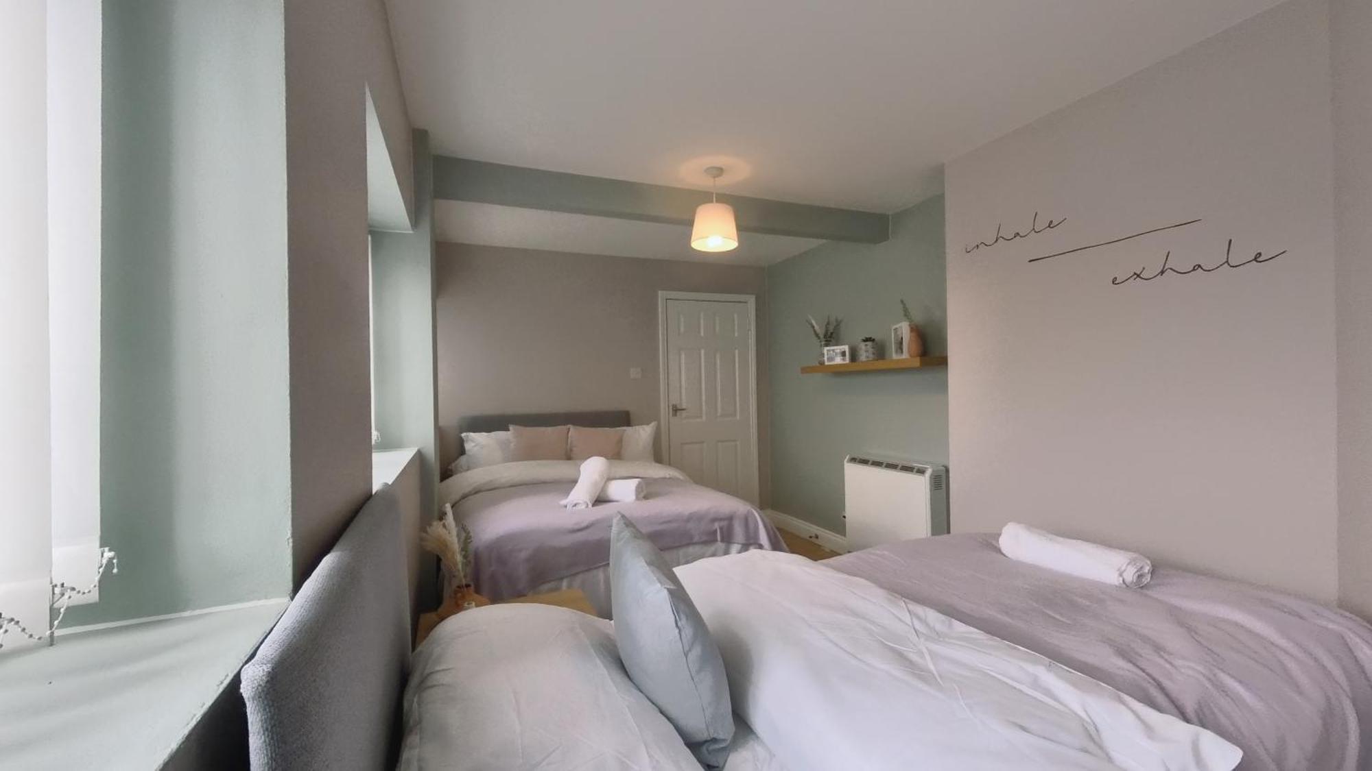 Group Bookings: Up To 30 Guests Across 5 Spacious Flats! Keyless Access Free Wifi & Parking Birmingham Exteriör bild