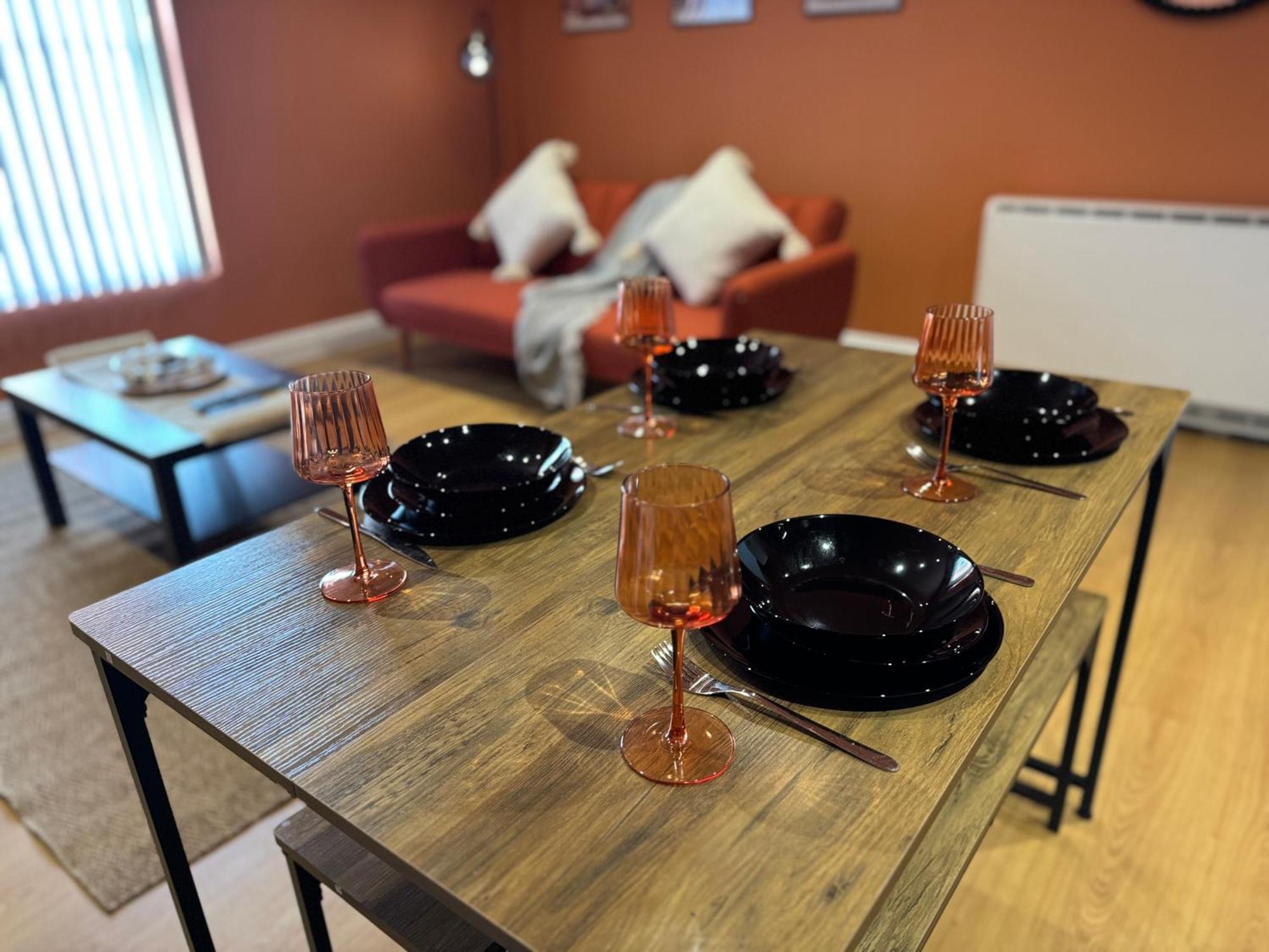 Group Bookings: Up To 30 Guests Across 5 Spacious Flats! Keyless Access Free Wifi & Parking Birmingham Exteriör bild